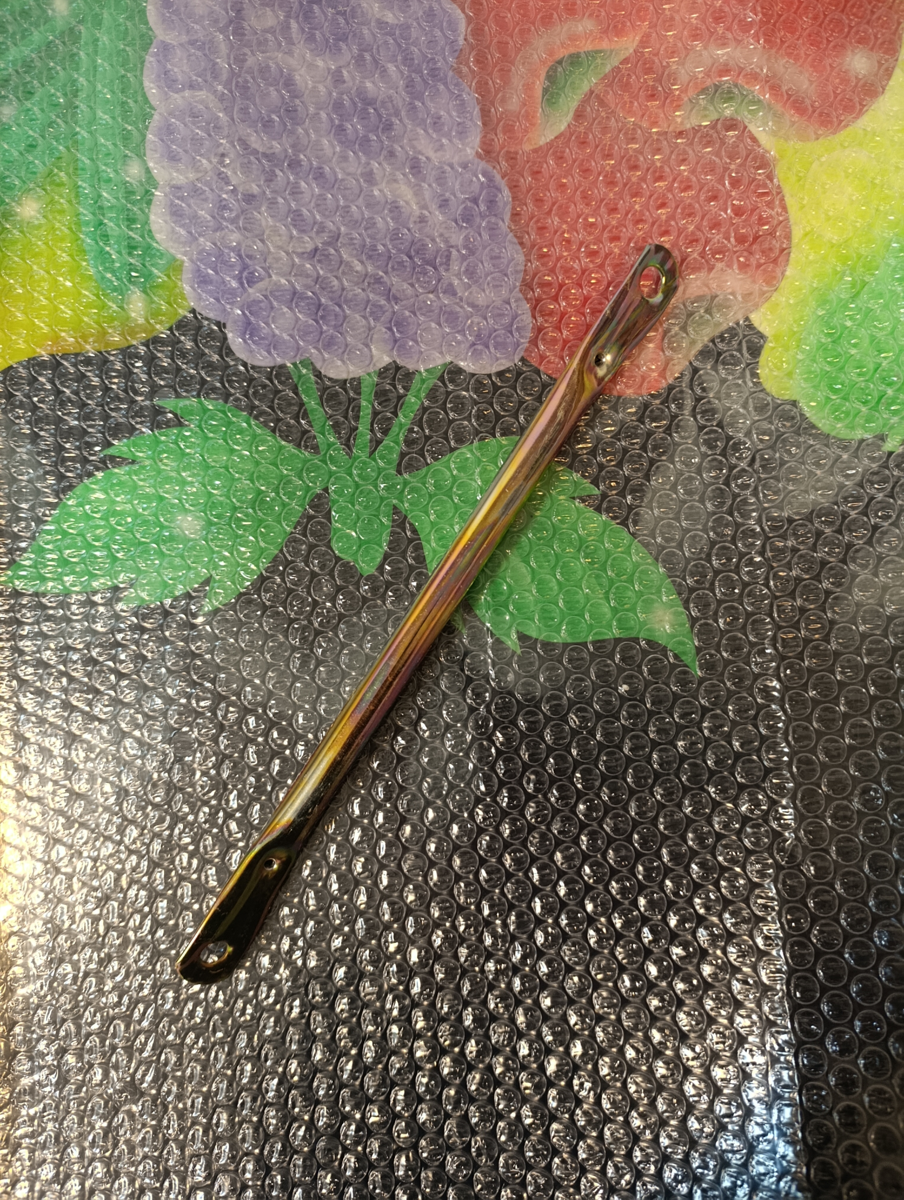 پایه نگهدارنده و لرزش گیر طلق موتورسیکلت